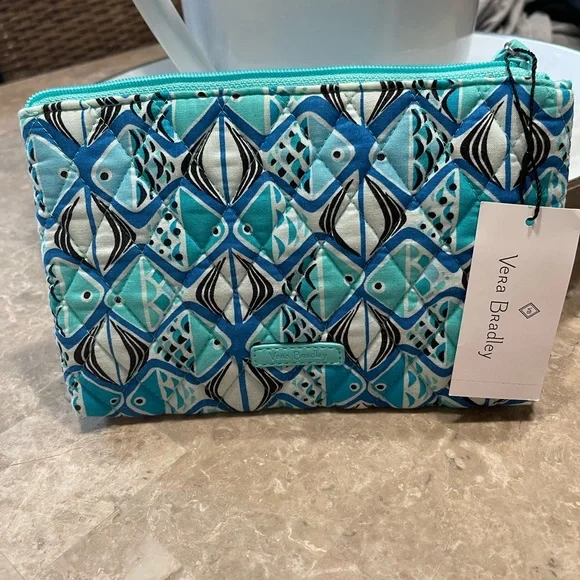 Vera Bradley Go Fish Blue Wristlet - Picture 5 of 6